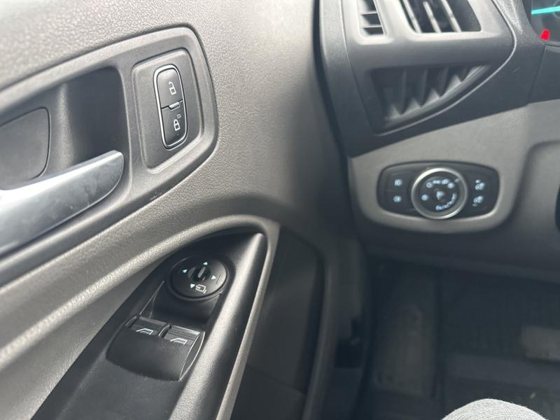 FORD Transit Connect VUL d’occasion à vendre à MARTIGUES chez AIX AUTOMOBILES (Photo 17)