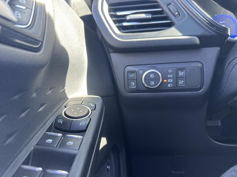 FORD Kuga d’occasion à vendre à MARTIGUES chez AIX AUTOMOBILES (Photo 13)