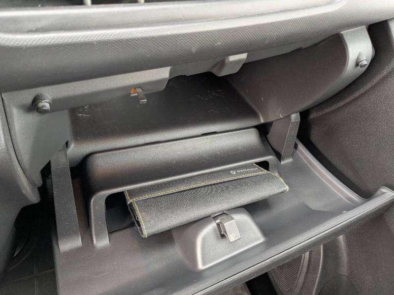 RENAULT Trafic Fg VUL d’occasion à vendre à MARTIGUES chez AIX AUTOMOBILES (Photo 11)