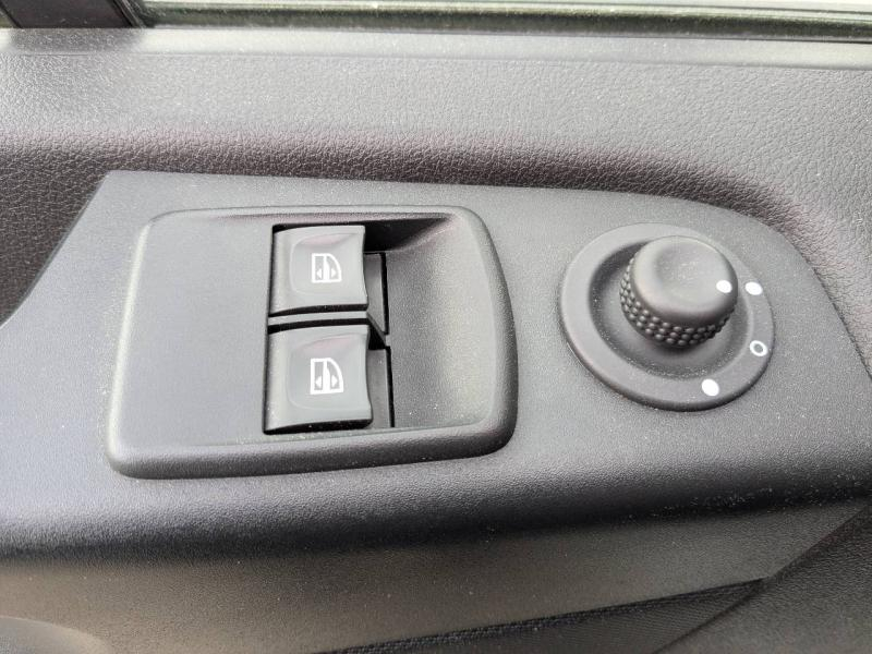 RENAULT Trafic Fg VUL d’occasion à vendre à MARTIGUES chez AIX AUTOMOBILES (Photo 16)