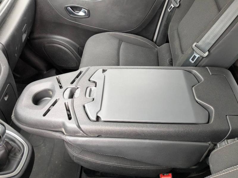 RENAULT Trafic Fg VUL d’occasion à vendre à MARTIGUES chez AIX AUTOMOBILES (Photo 5)