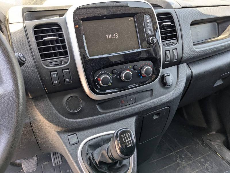 RENAULT Trafic Fg VUL d’occasion à vendre à MARTIGUES chez AIX AUTOMOBILES (Photo 6)