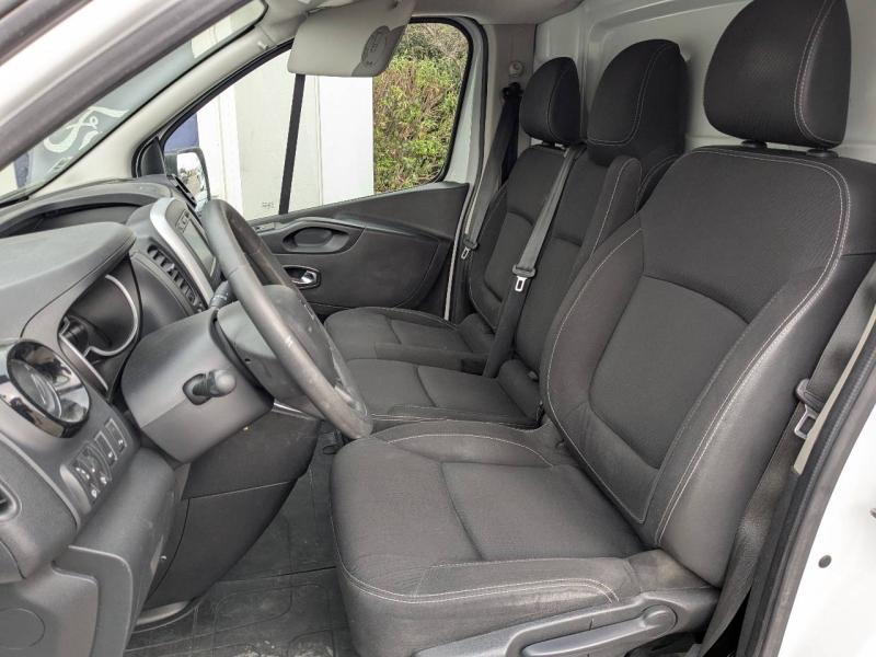 RENAULT Trafic Fg VUL d’occasion à vendre à MARTIGUES chez AIX AUTOMOBILES (Photo 17)